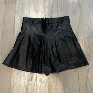 Storia Black Leather Mini Skort - Size M